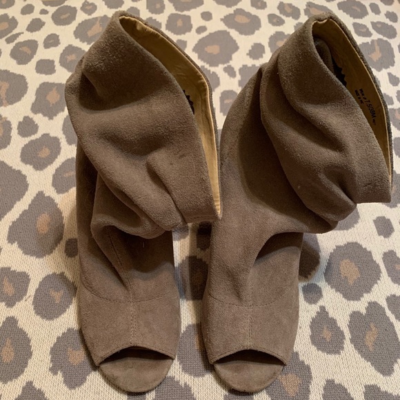 Chinese Laundry Laurel heel - Picture 2 of 4